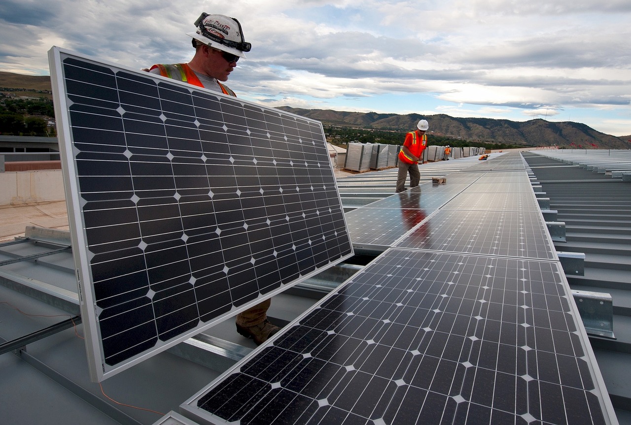 Instalaciones solares fotovoltaicas en cubierta